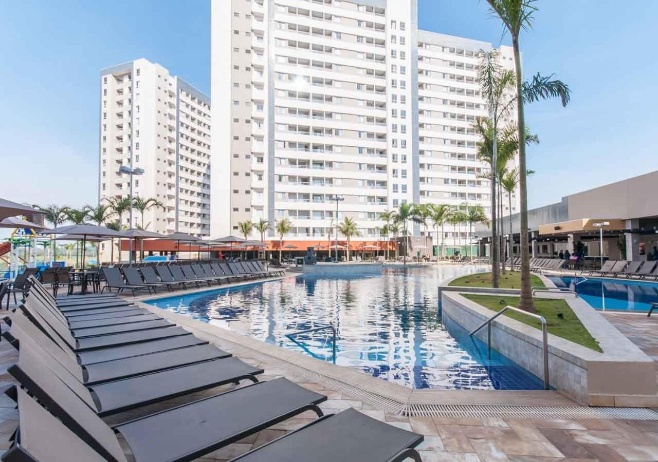 Enjoy Solar Das Aguas Park Resort Olimpia Exterior photo The swimming pool at the hotel